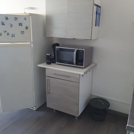 Apartamento Les Floralies Studio Climatise Pour 4 Personnes Avec 2 Piscines Ouvertes Du Mois De Juin Jusqu'A Mi Septembre Le Grau-du-Roi Exterior foto